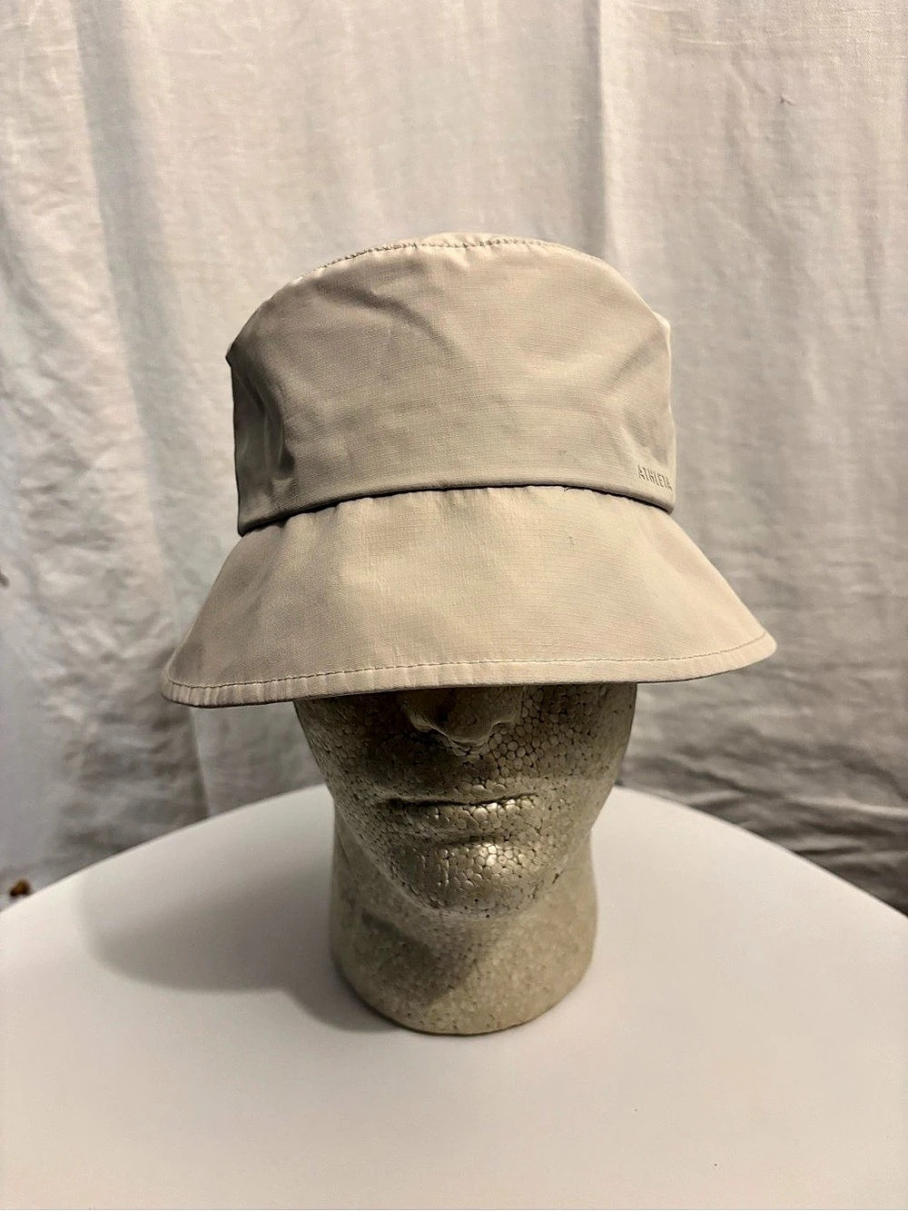 Athleta Excursion Bucket Hat Beige